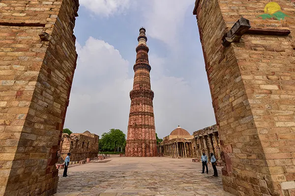 Qutub Minar, Delhi